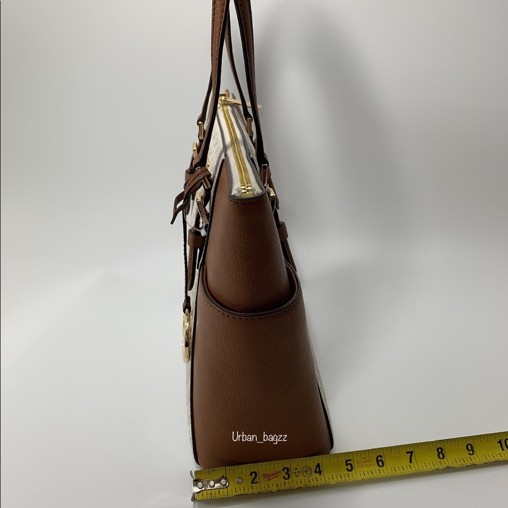 Michael Kors Charlotte Large Top Zip Tote - Picture 7 of 11
